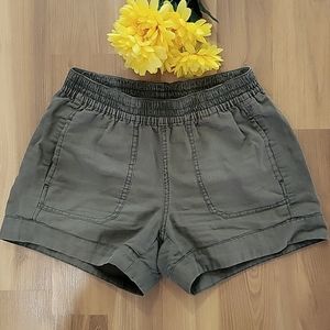 Roots shorts